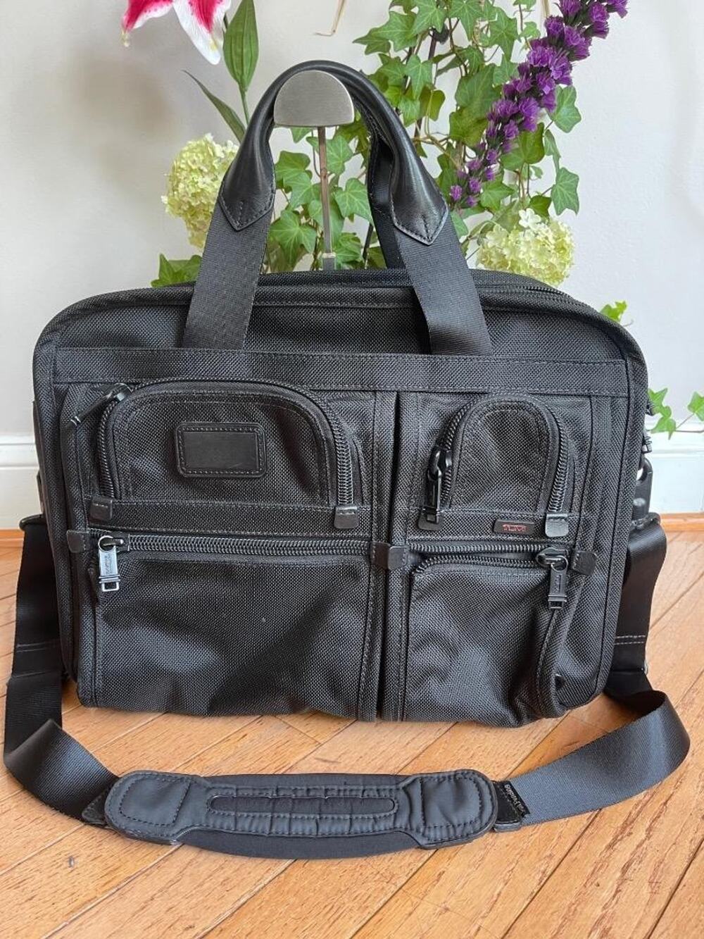 Tumi Alpha Expandable Organizer Laptop Briefcase Ballistic Nylon 26141D4 (pu3000